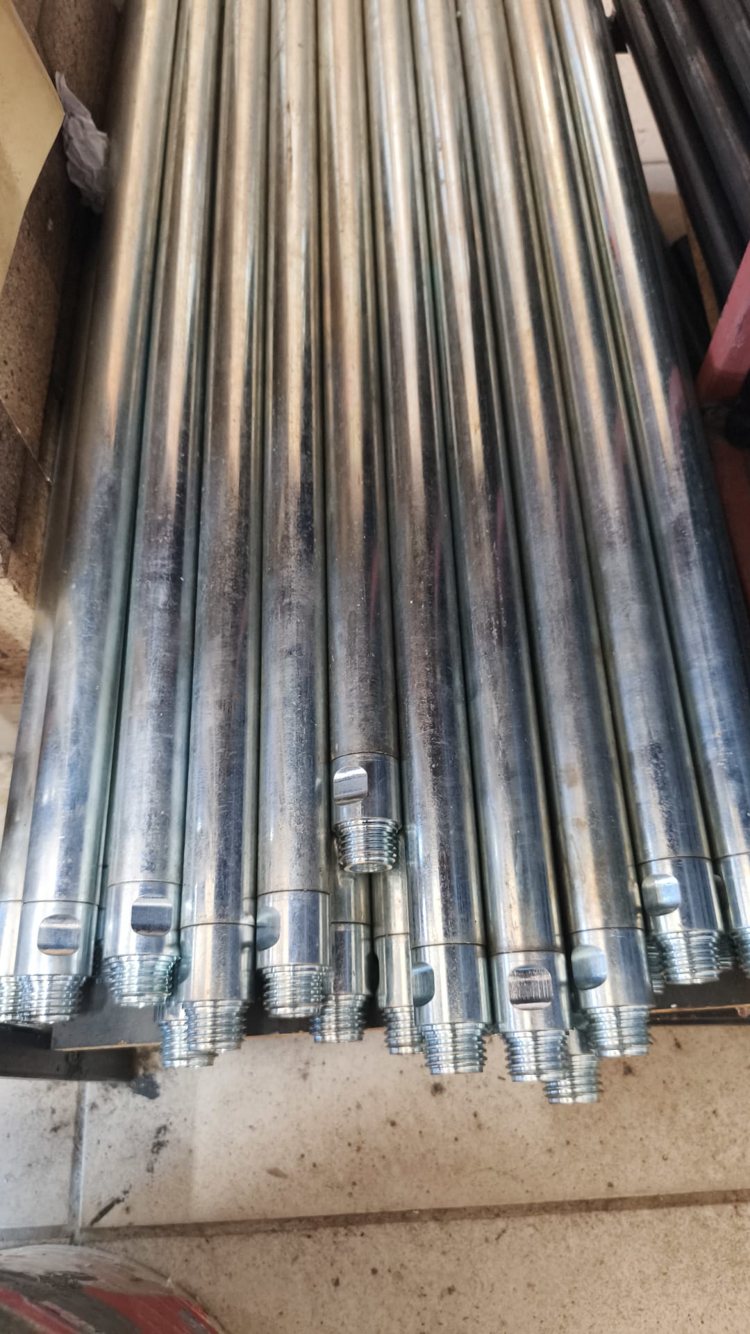 Elektirikli Açılı Ayaklı Sehpalı Profosyonel Makine